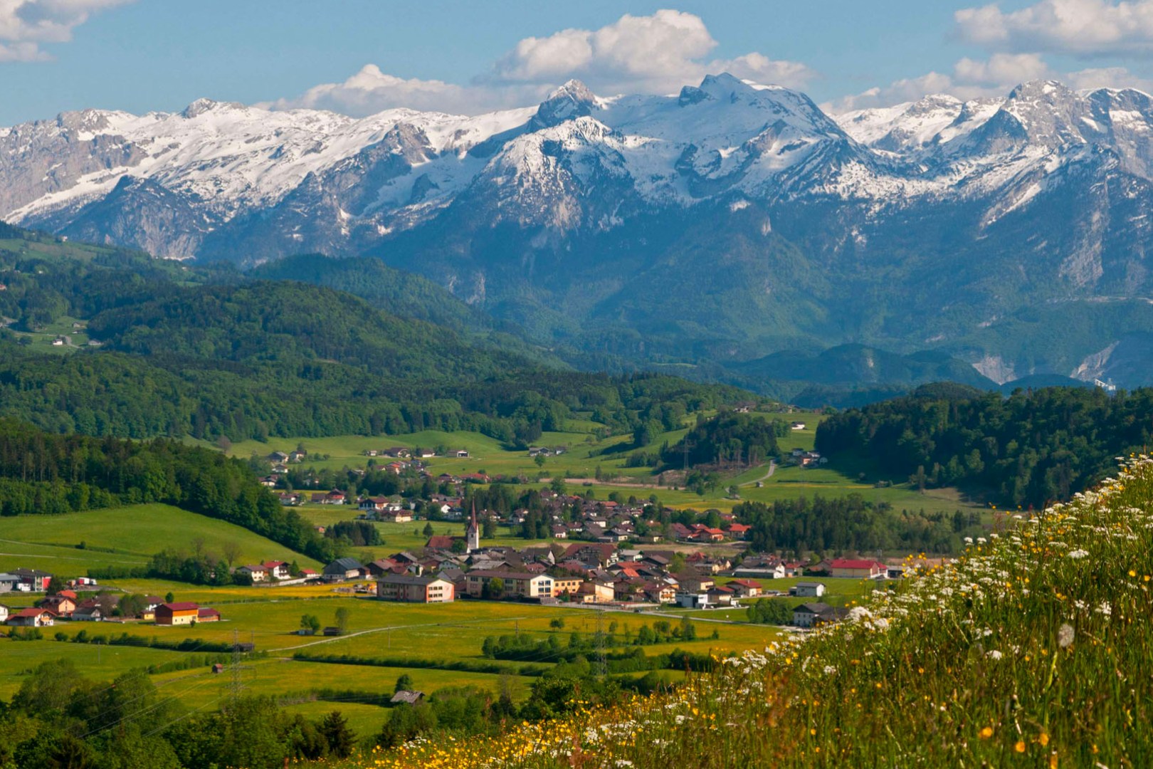 MOUNTAINS: SKI PROPERTY FOR SALE